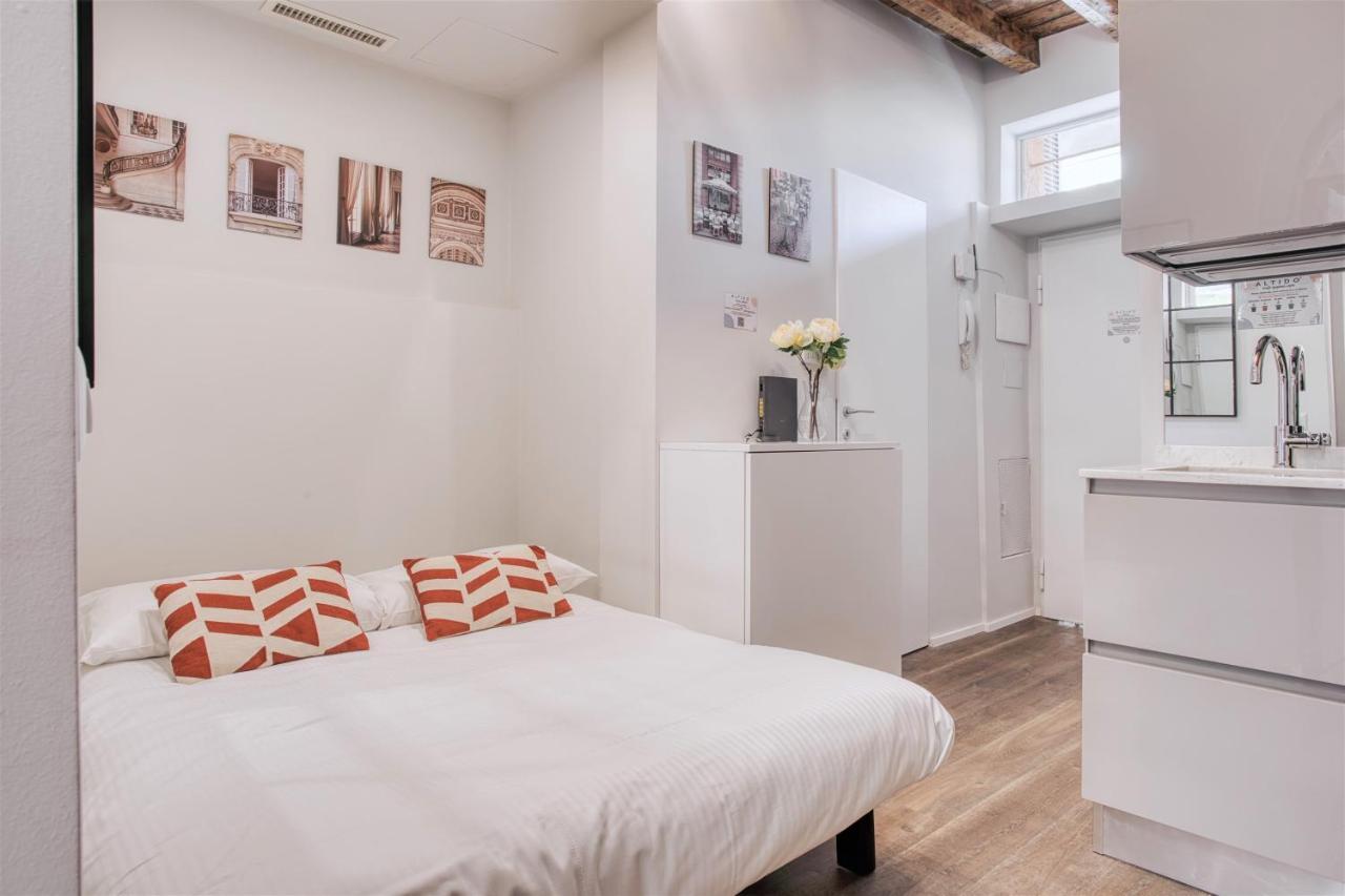 Appartamento Joivy Delightful 1-Bed Flat In The Centre Of Milano Esterno foto